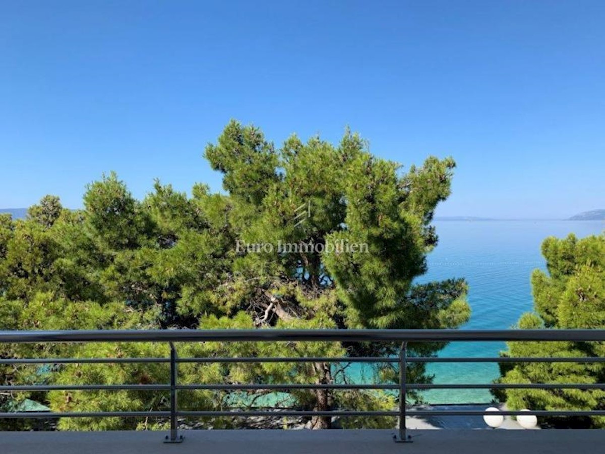 Prva vrsta do morja, apartma v Tučepih