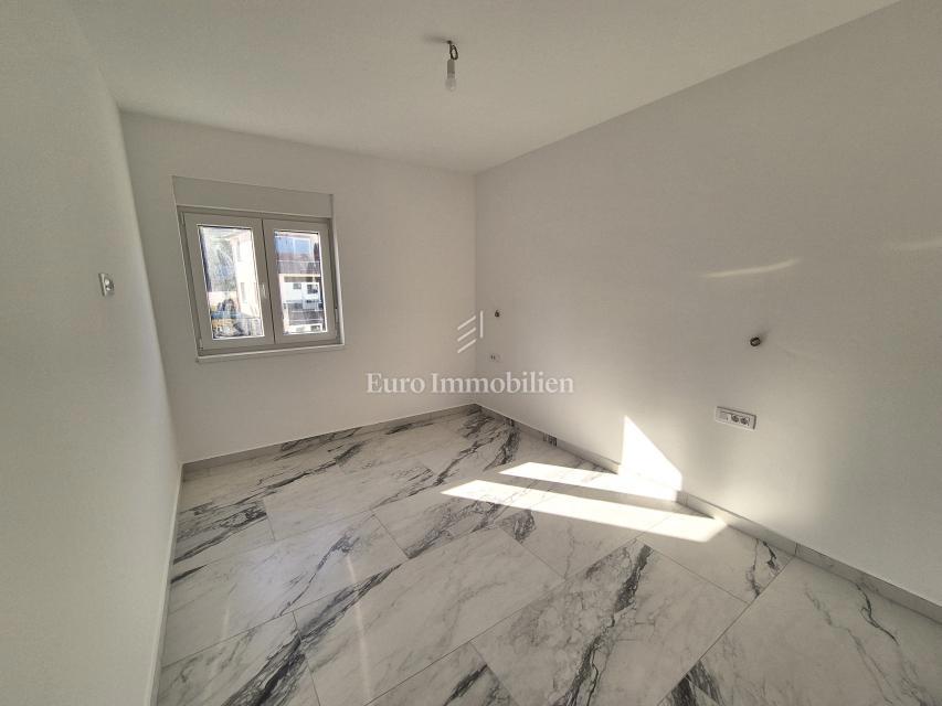 Novogradnja v zalivu Soline - apartma s čudovitim pogledom na morje 