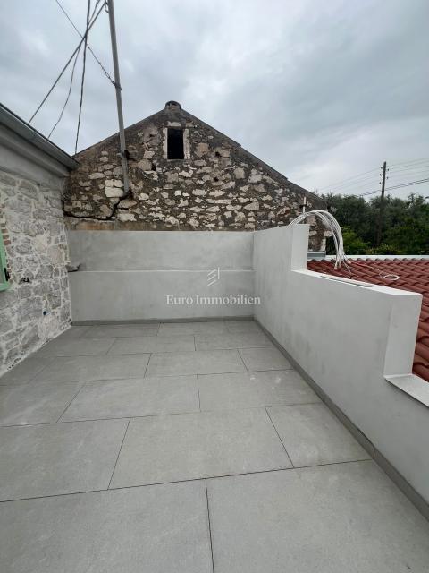 Rustikalna kamnita hiša - Sutomišćica, Ugljan
