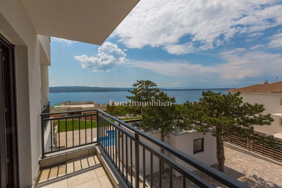 Samostojna hiša z bazenom Crikvenica