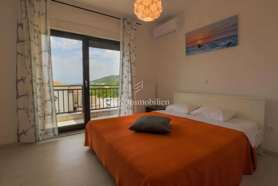 Samostojna hiša z bazenom Crikvenica