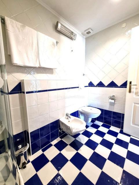 TOP LOKACIJA! Apartma z veliko teraso, 130 m od morja