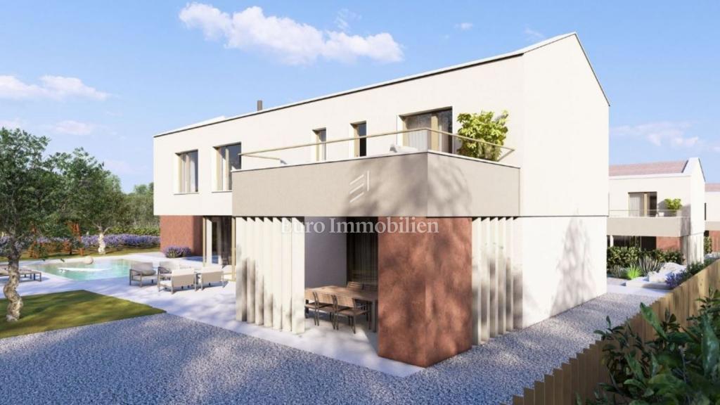 Labin - moderna vila z bazenom