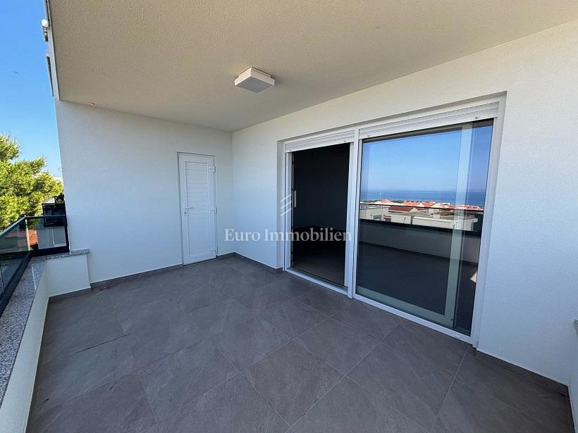 Novalja - apartma s panoramskim pogledom na morje