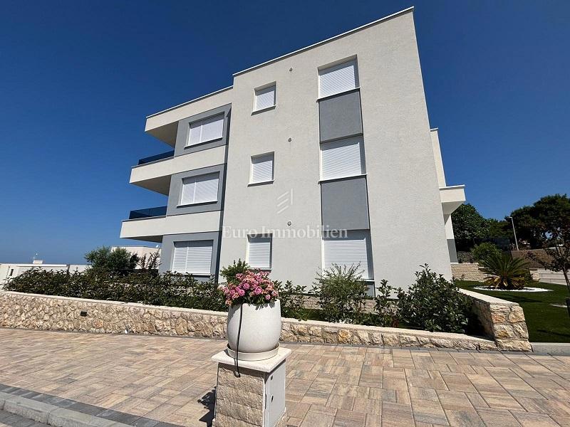 Novalja - apartma s panoramskim pogledom na morje