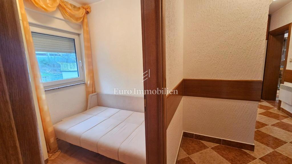 Crikvenica - opremljeno in opremljeno stanovanje v bližini morja