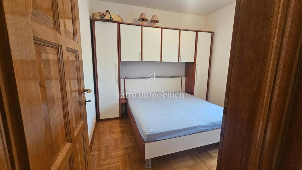 Crikvenica - opremljeno in opremljeno stanovanje v bližini morja