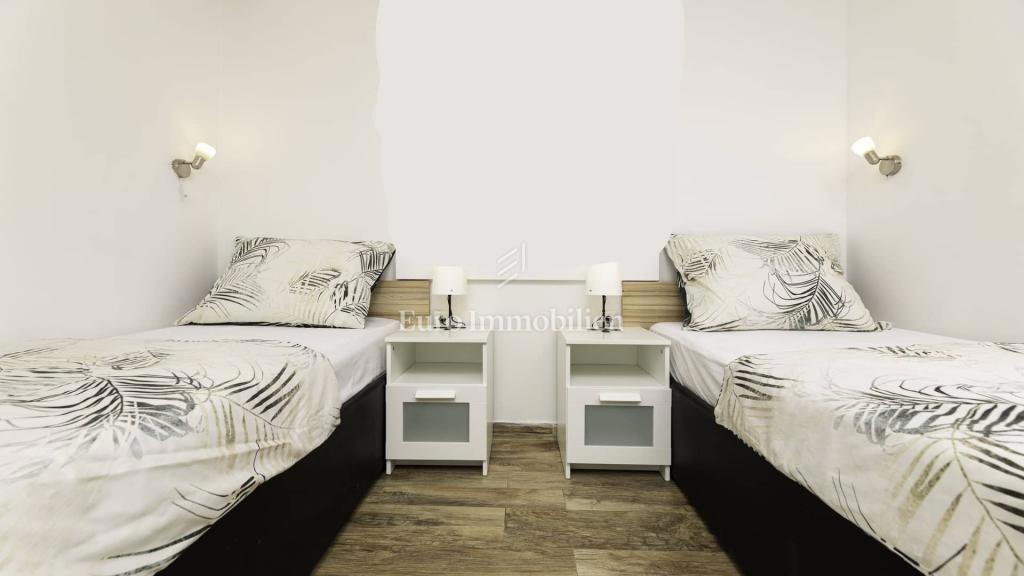 Apartma v prvi vrsti do morja - Malinska