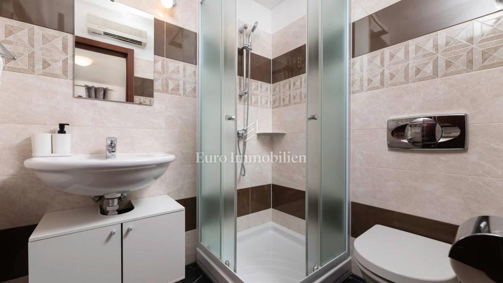 Apartma v prvi vrsti do morja - Malinska