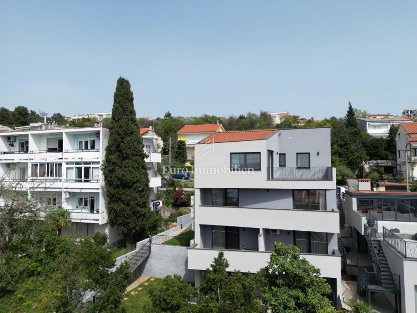 Crikvenica - moderno stanovanje s pogledom na morje