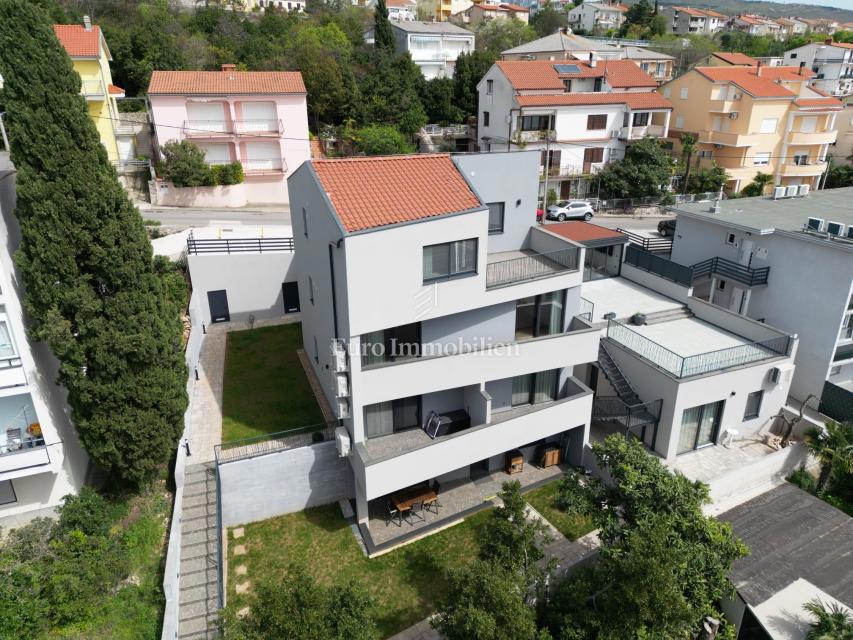 Crikvenica - moderno stanovanje s pogledom na morje
