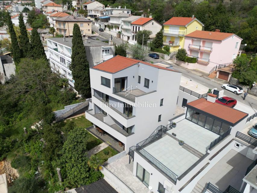 Crikvenica - moderno stanovanje s pogledom na morje