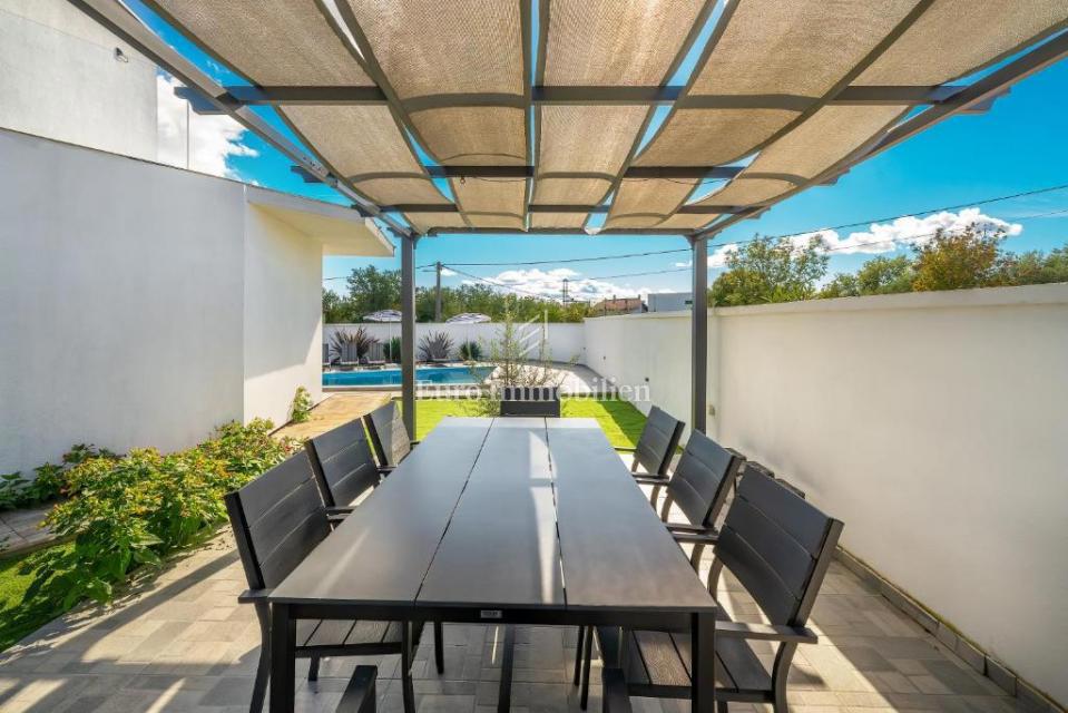 Otok Krk - moderna samostojna hiša z bazenom