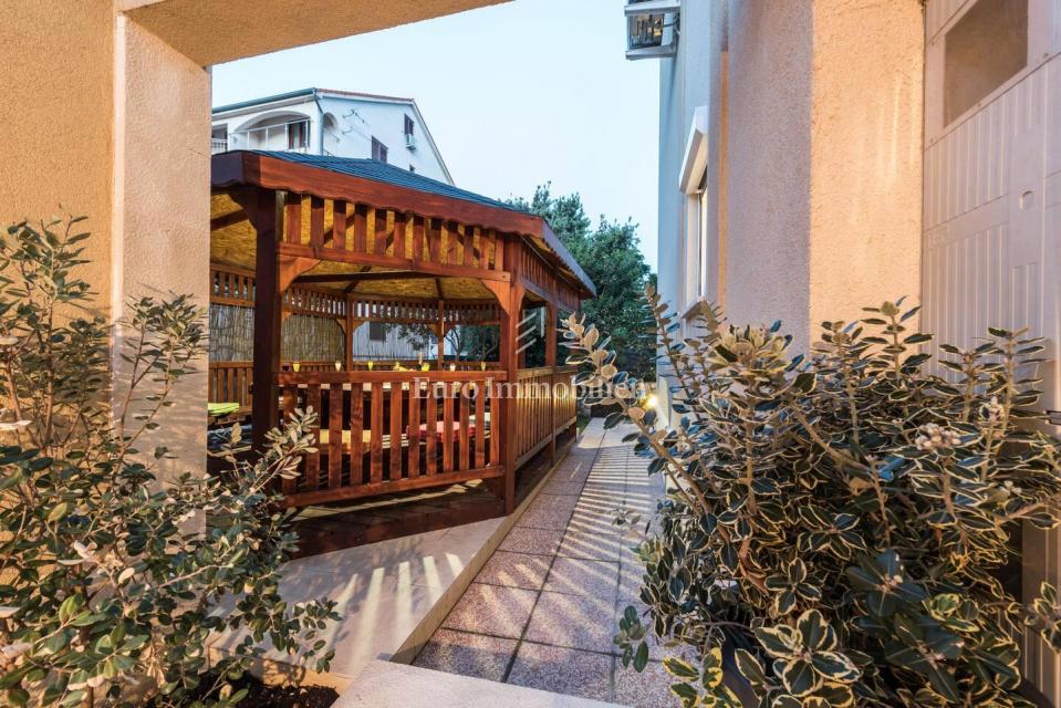 Novalja - apartma z zasebnim dostopom do plaže