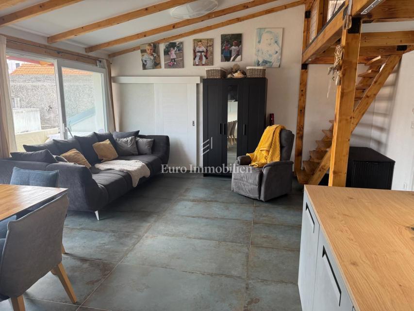 Tisno - apartma 20 m od morja