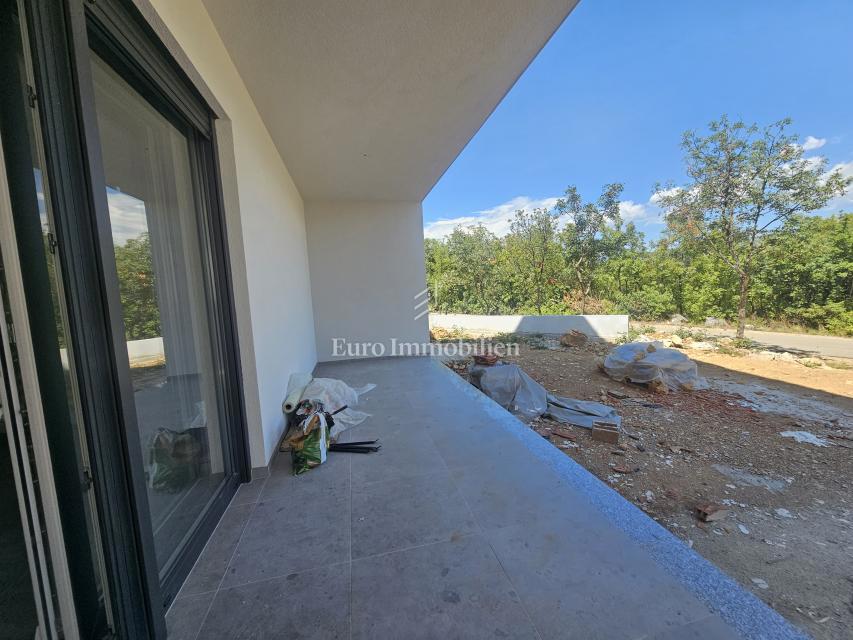 Uvala Soline, Krk - apartma v pritličju novogradnje