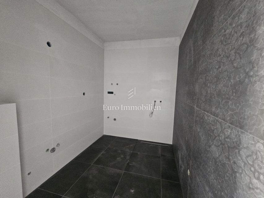 Uvala Soline, Krk - apartma v pritličju novogradnje