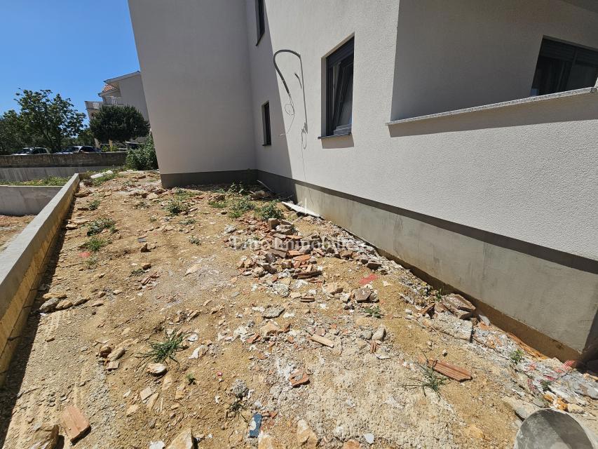 Uvala Soline, Krk - apartma v pritličju novogradnje