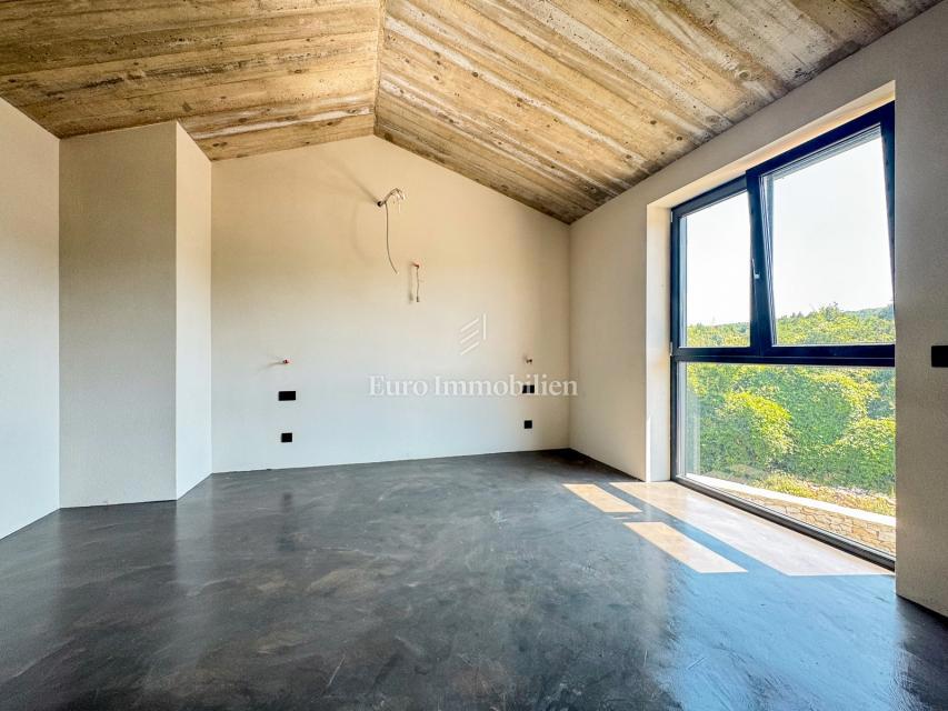 Labin - kamnita vila z bazenom