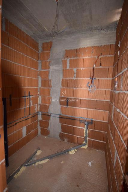 Vodice, Stanovanje SJ5 v 2. nadstropju blizu plaže