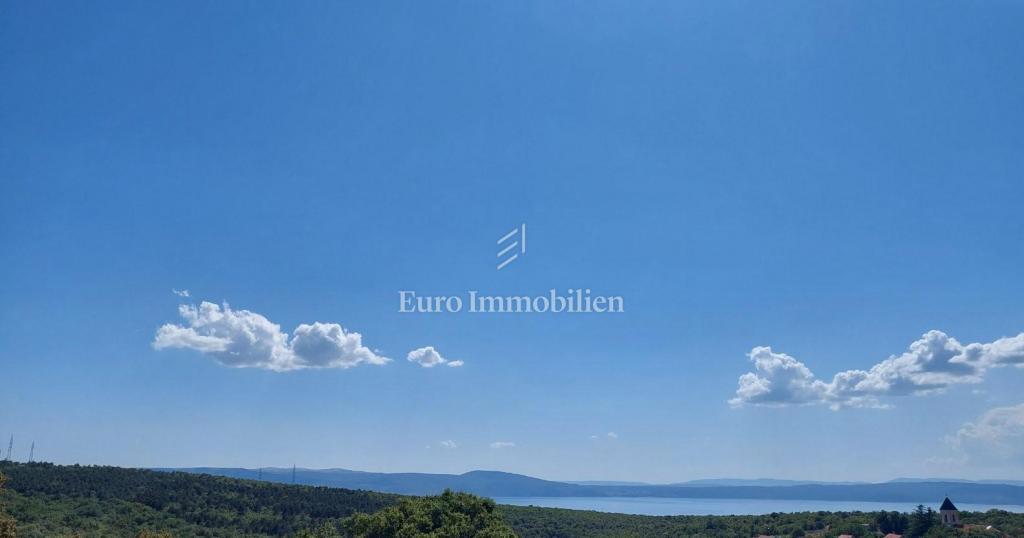 Gradbena Parcela v Zaledju Novega Vinodolskega