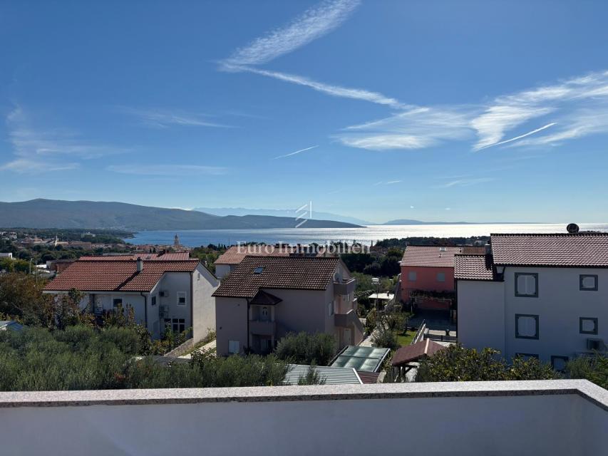 Krk - prostorno stanovanje s čudovitim pogledom na morje