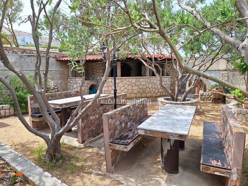 Dvosobno stanovanje v pritličju, mesto Pag