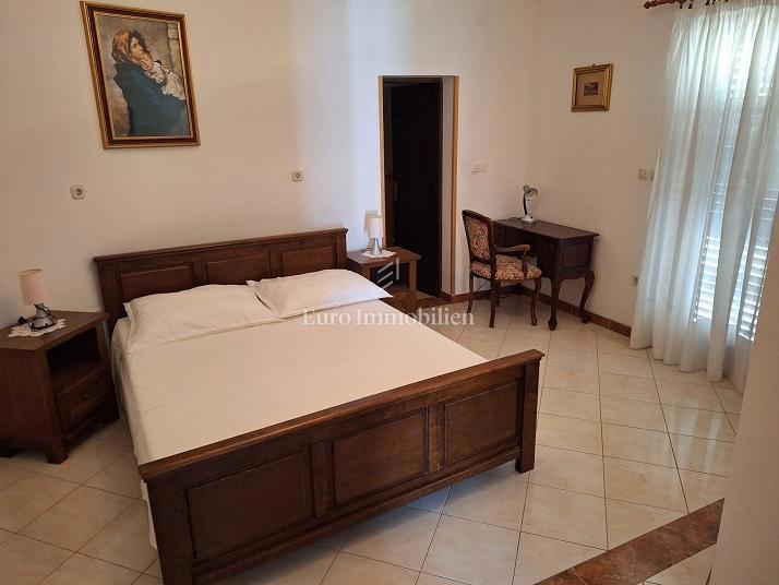 Dvosobno stanovanje v pritličju, mesto Pag