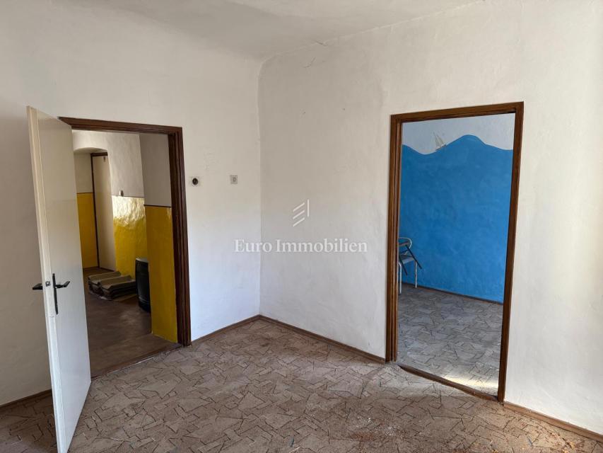 Senj, Stanovanje v centru blizu morja