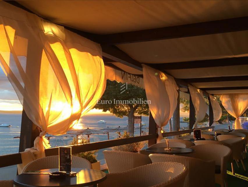 Hotel za prodajo, prva vrsta do morja