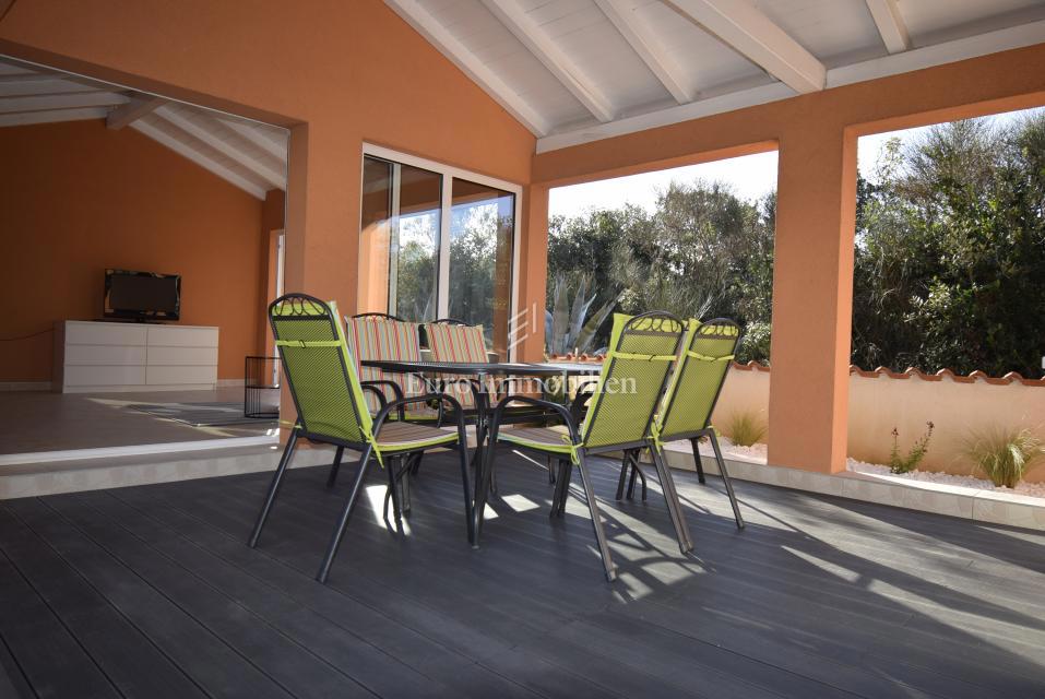 Apartma z vrtom, blizu morja - Jadrija