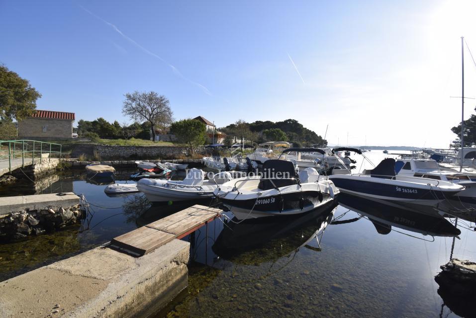 Apartma z vrtom, blizu morja - Jadrija