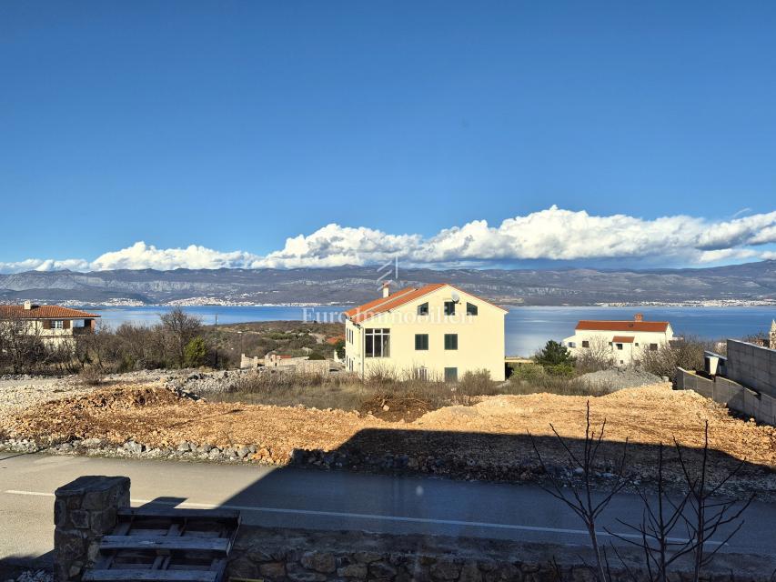 Vrbnik - Samostojna hiša s pogledom na morje!