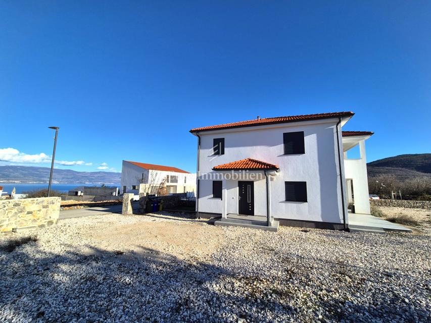 Vrbnik - Samostojna hiša s pogledom na morje!