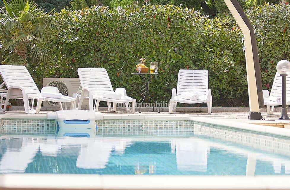 Novi Vinodolski hiša z bazenom