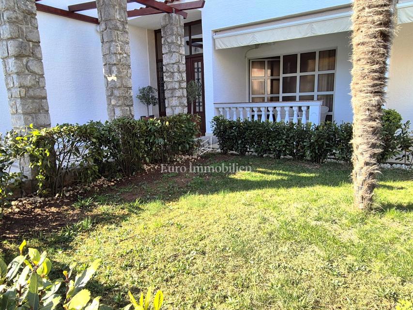 Ppremljeno stanovanje v pritličju z vrtom