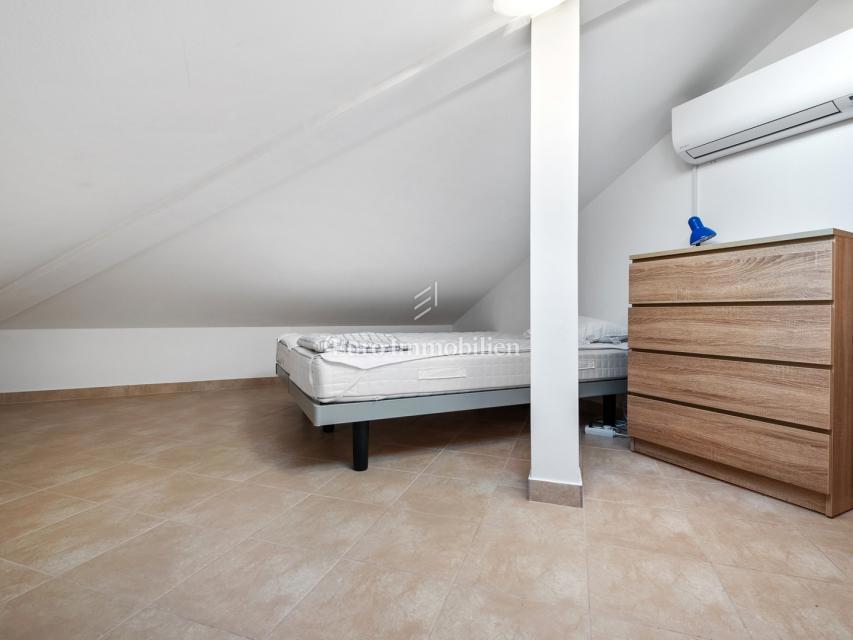 Dvoetažni apartma v bližini marine, Medulin - Volme