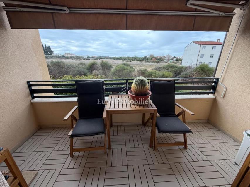 Kakovostno opremljeno dvosobno stanovanje v Pulju