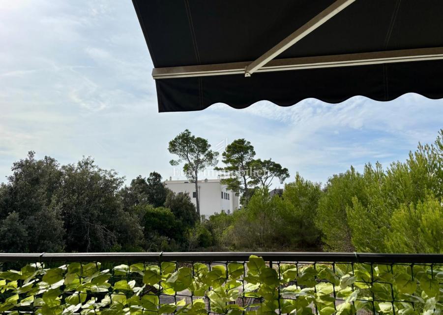 Okolica Zadra - stanovanje z vrtom 150 m od morja