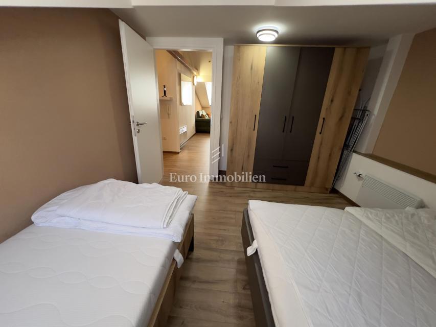 Prenovljeno stanovanje v središču Crikvenice