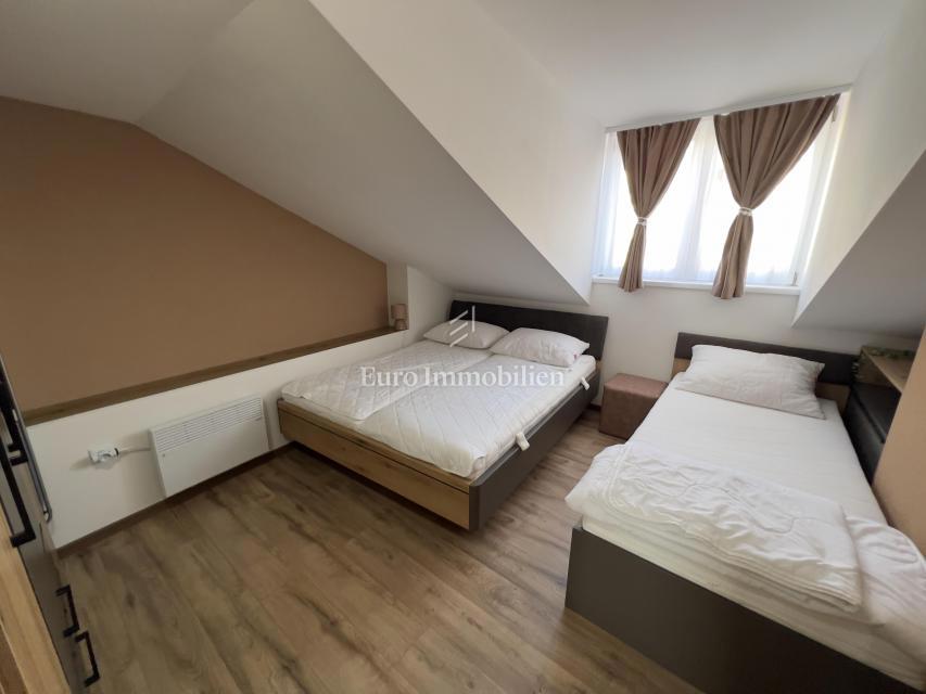 Prenovljeno stanovanje v središču Crikvenice