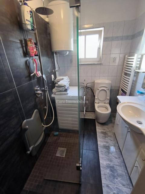 Drenova - stanovanje z 2 balkonoma, vrtom in parkiriščem