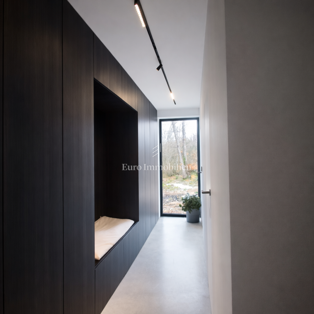 Istra, Labin - moderna enonadstropna hiša z vrtom