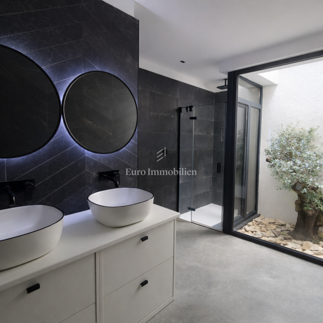 Istra, Labin - moderna enonadstropna hiša z vrtom