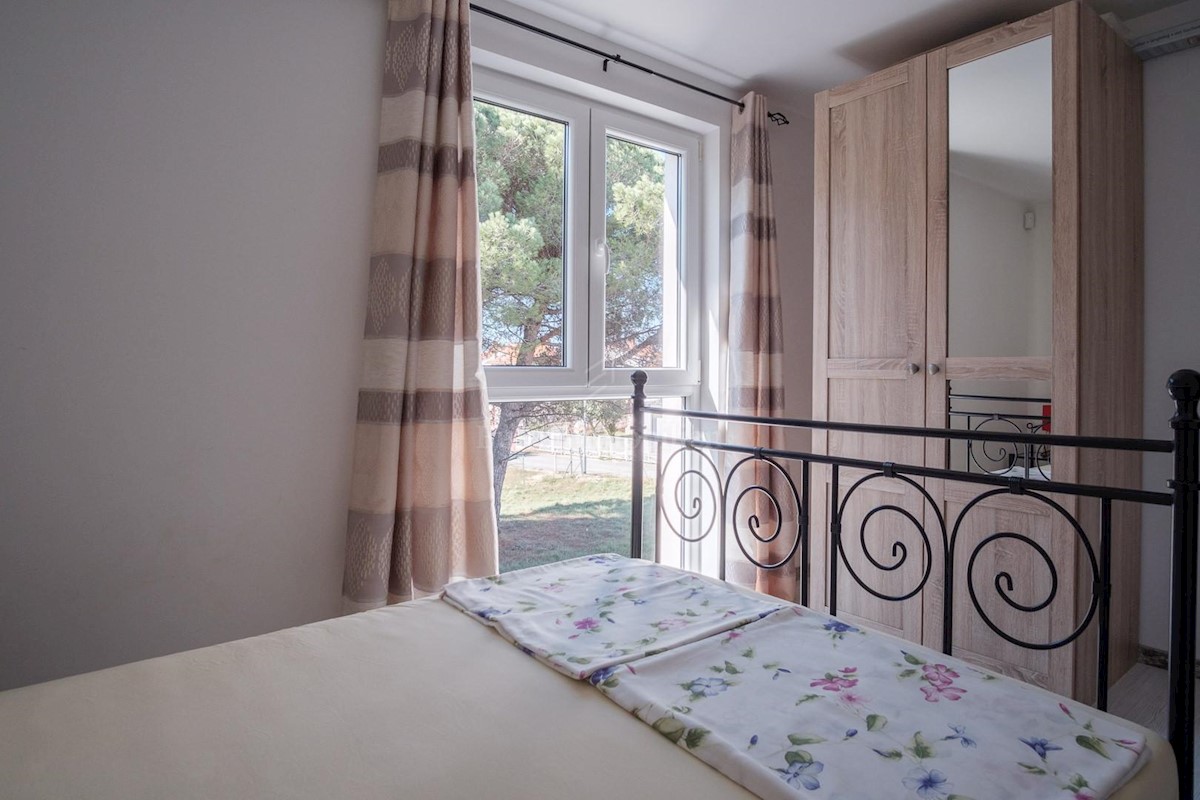 Apartmanska kuća s bazenom, Fažana