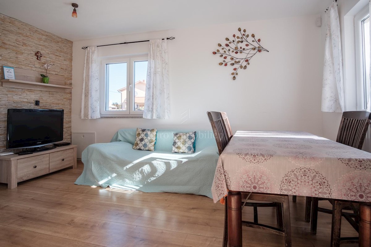 Apartmanska kuća s bazenom, Fažana