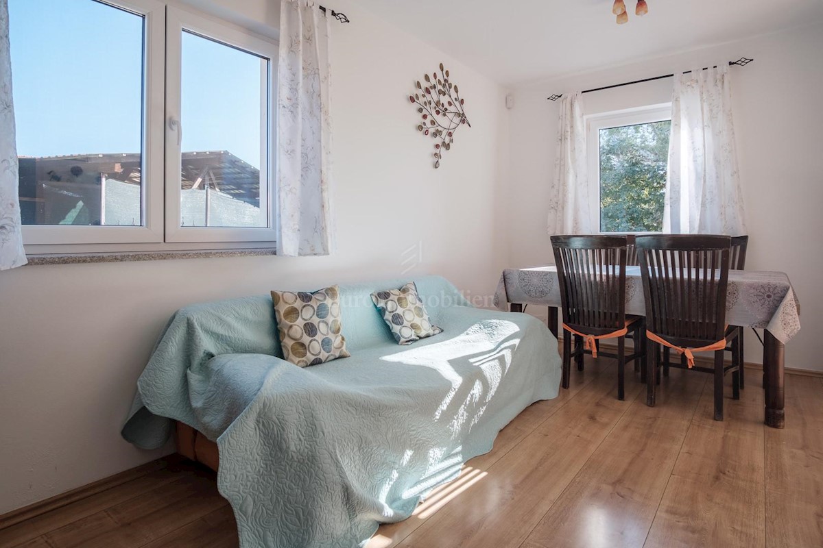 Apartmanska kuća s bazenom, Fažana