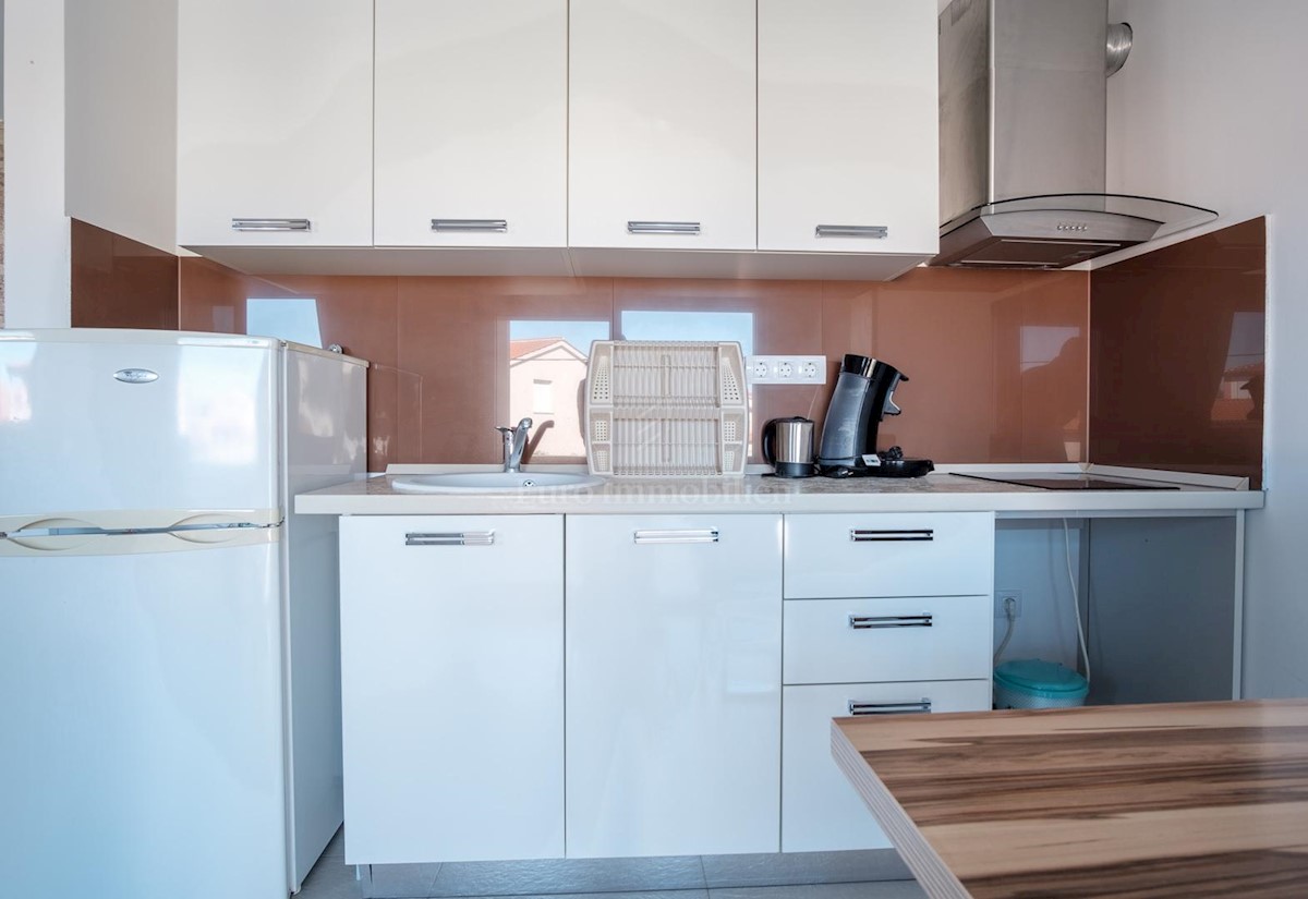 Apartmanska kuća s bazenom, Fažana