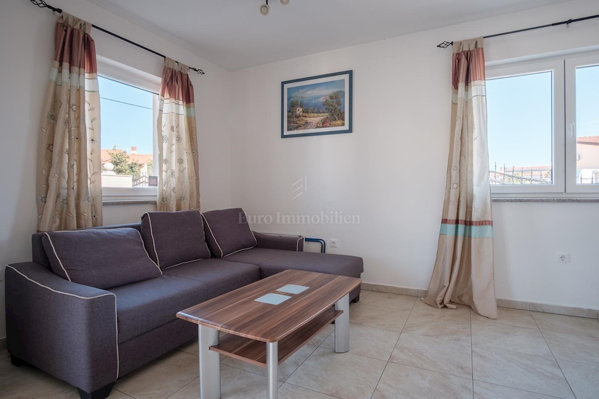 Apartmanska kuća s bazenom, Fažana