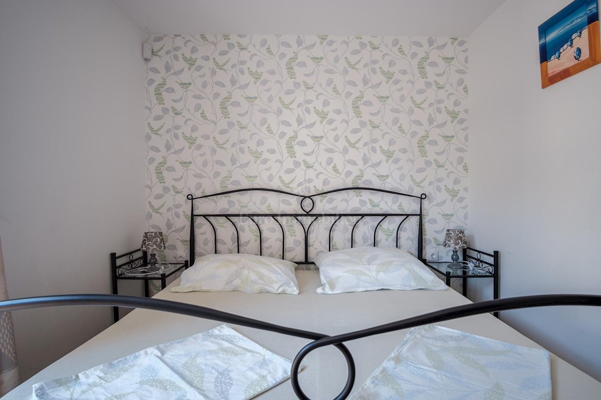 Apartmanska kuća s bazenom, Fažana